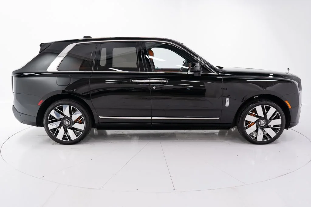 New 2026 Black Diamond Rolls-Royce  image 6