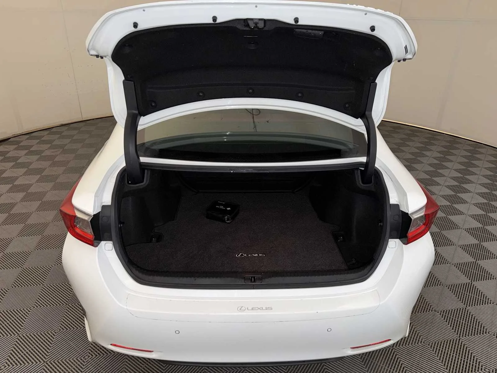 Used 2017 Ultra White Lexus  image 22