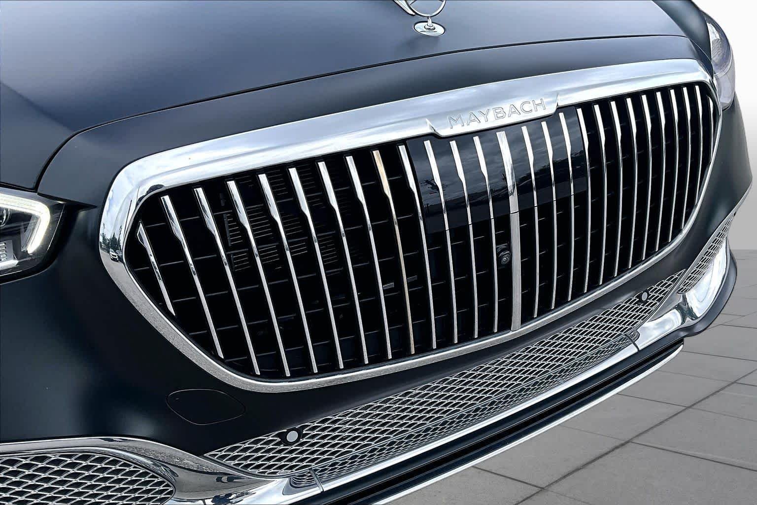 Used 2024 MANUFAKTUR Signature Night Black Magno Mercedes-Benz Maybach S 680 image 28