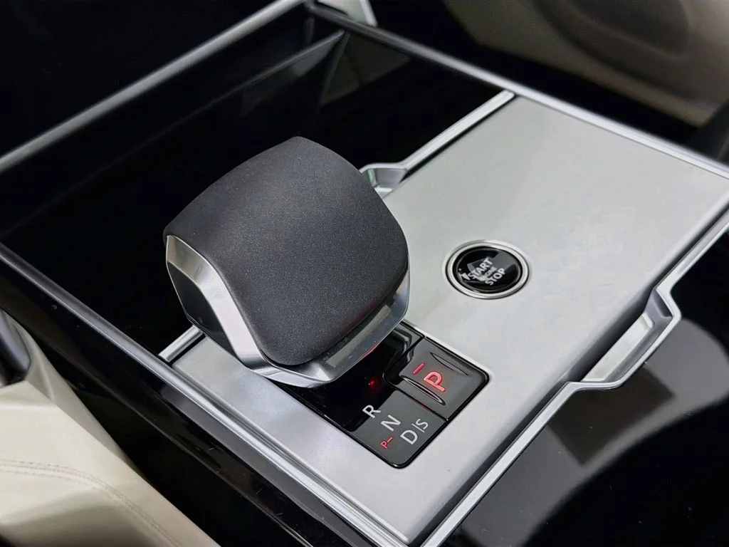 Certified Used 2024 Gray Land Rover SE image 17
