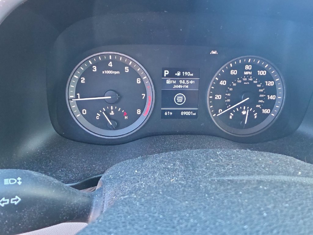 Used 2020 Silver Hyundai Sport image 9