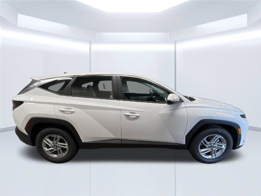 New 2026 White Hyundai SE image 2