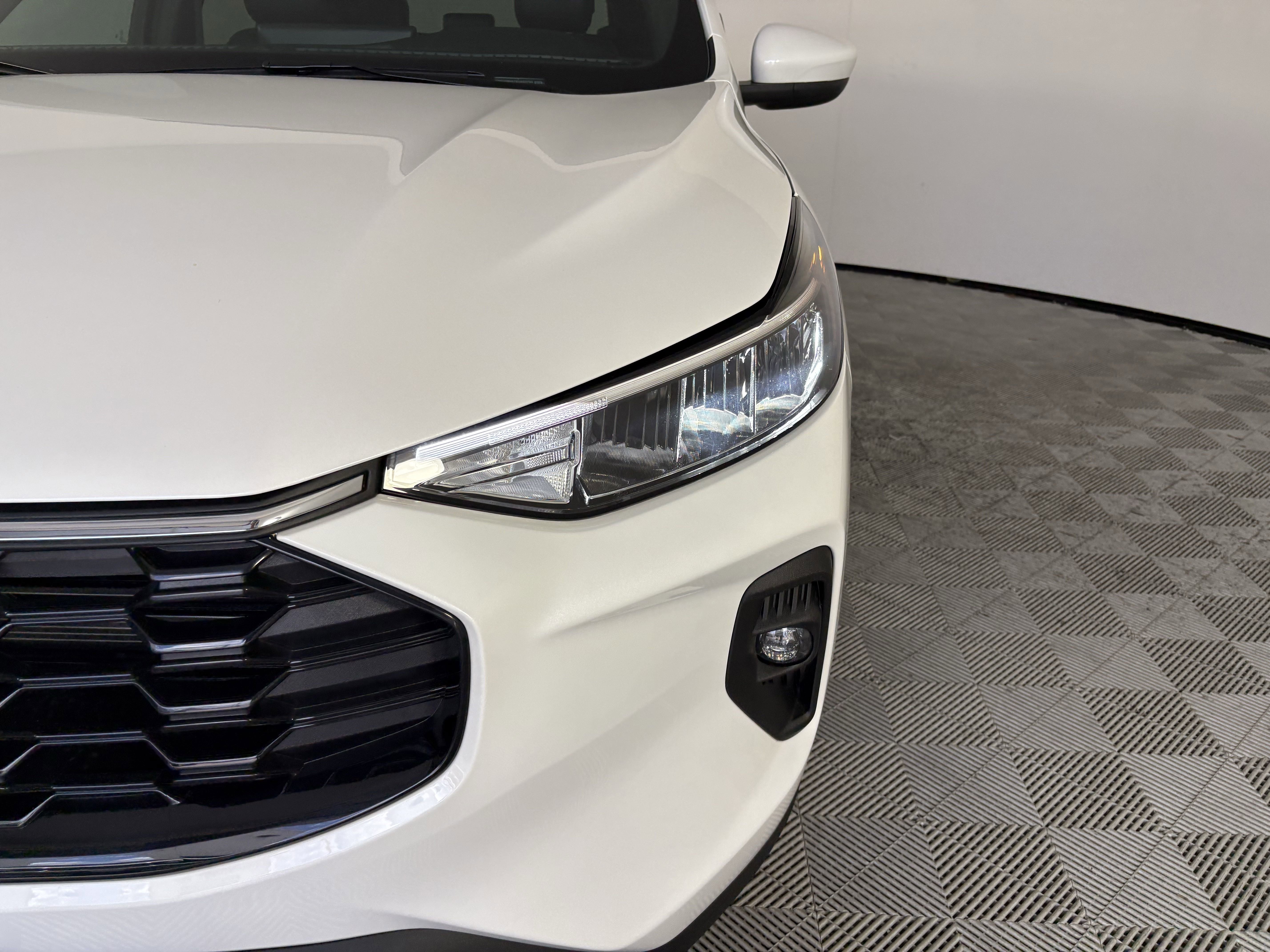 2025 Ford Escape ST-Line Select - Photo 10