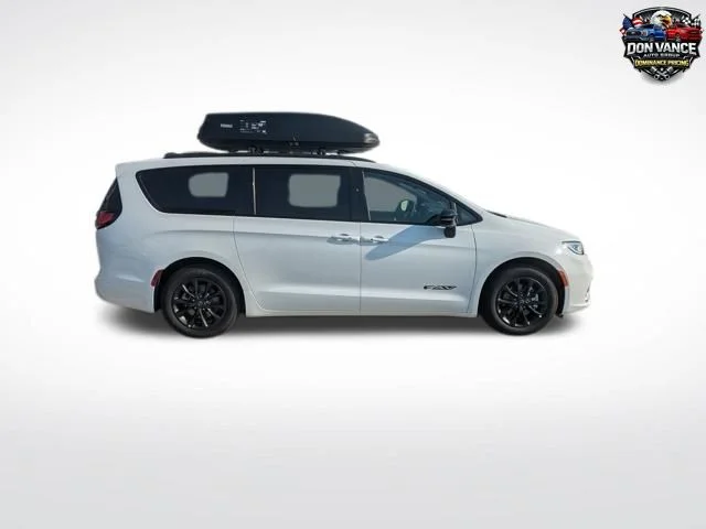 2025 Chrysler Pacifica Select - Photo 6