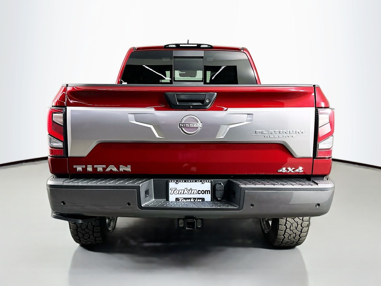 Used 2023 Cardinal Red Metallic Nissan Platinum Reserve image 5