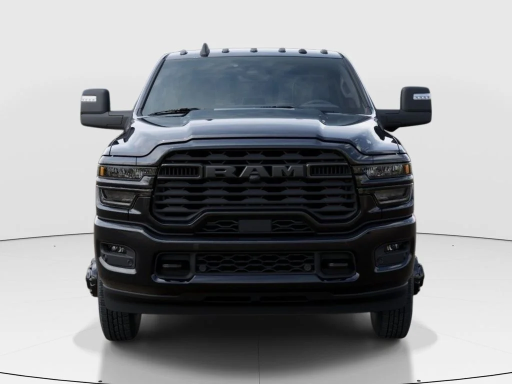New 2026 Diamond Black Crystal Pearl-Coat Exterior Paint RAM Big Horn image 6