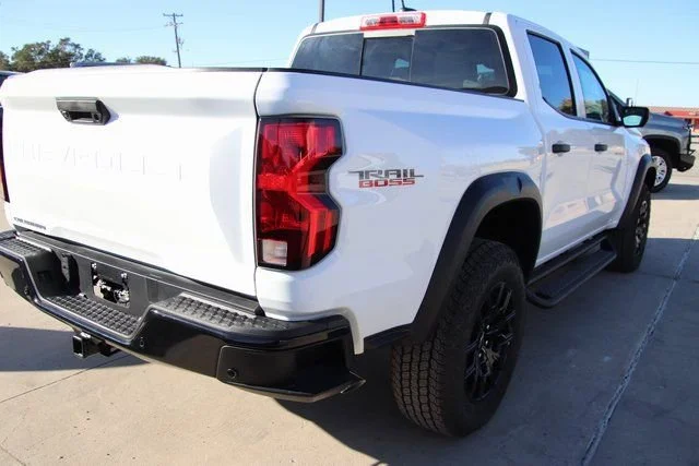 2025 Chevrolet Colorado Trail Boss - Photo 7