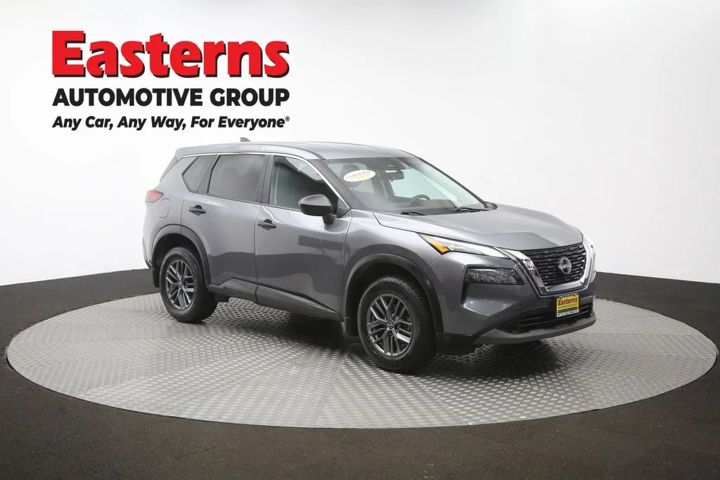 Used 2023 Gray Nissan S image 48