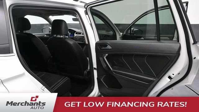Used 2022 White Volkswagen 2.0T SE image 17