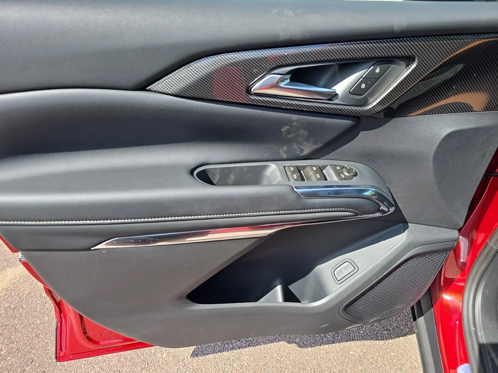 2027 Chevrolet Traverse Z71 - Photo 11