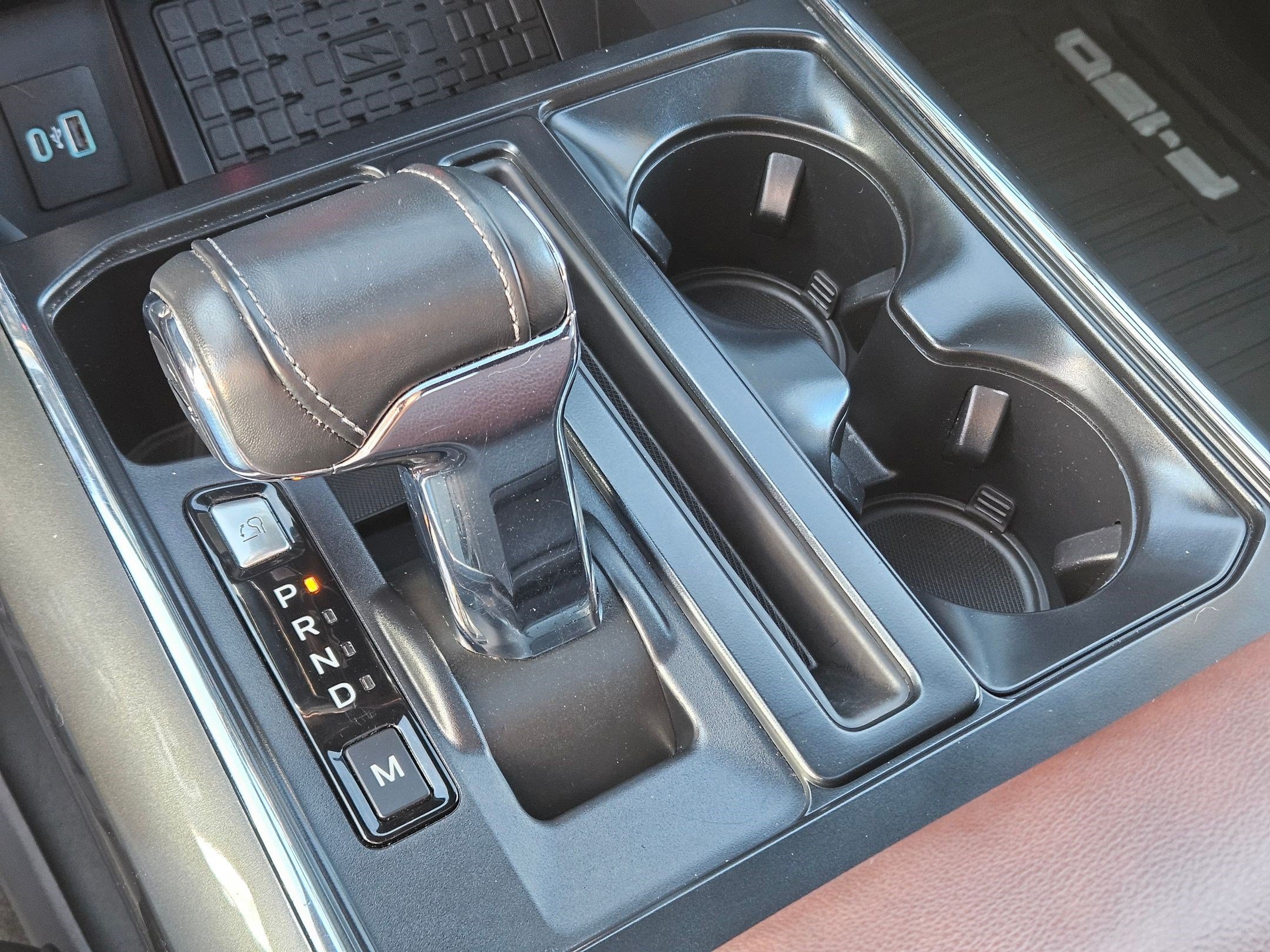 Used 2023 Black Ford LARIAT image 27