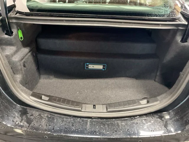 Used 2018 Black Ford SE Luxury image 30