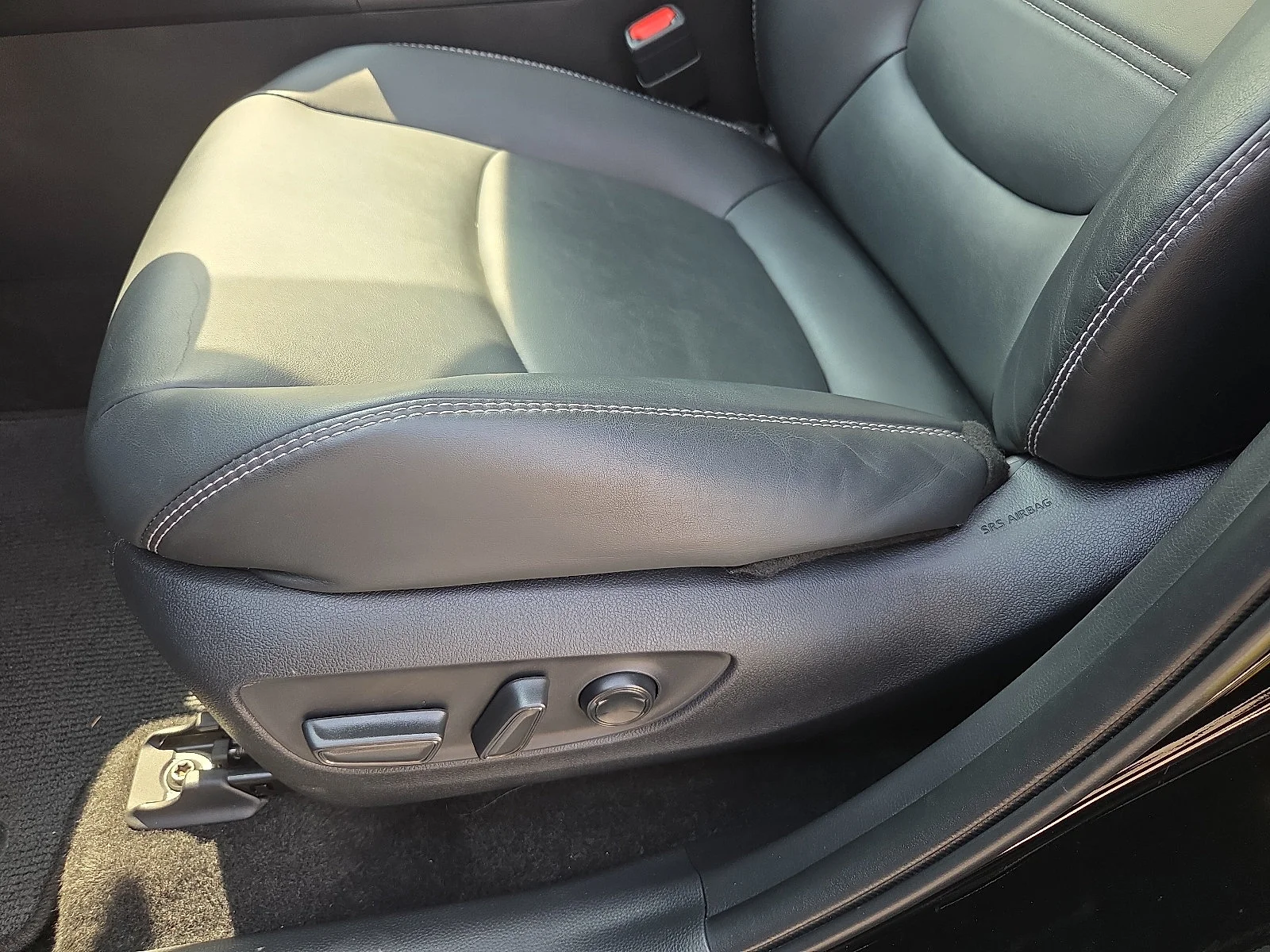Used 2024 Midnight Black Metallic Toyota XLE Premium image 14