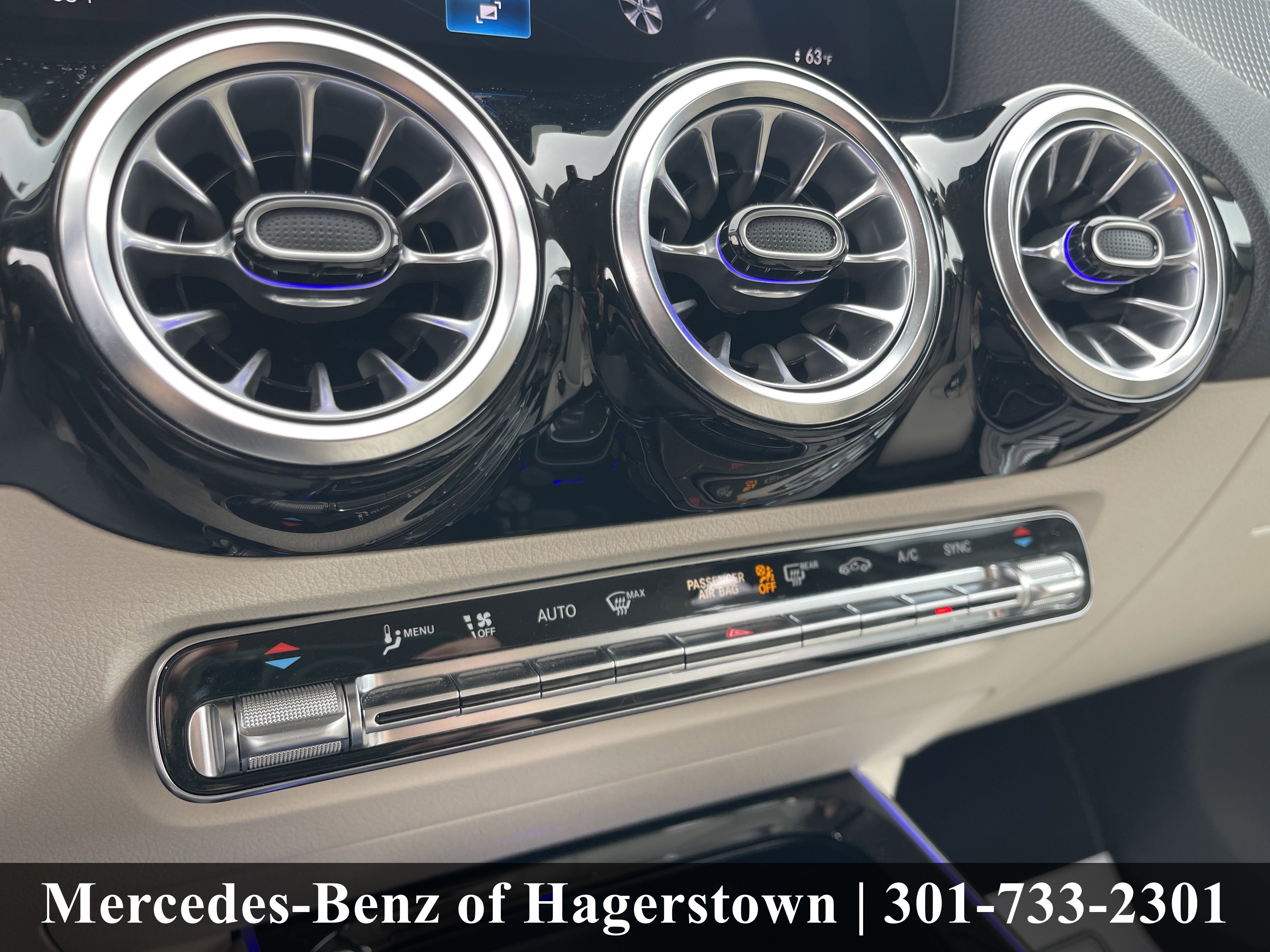 Certified Used 2023 Mountain Grey Metallic Mercedes-Benz GLA 250 4MATIC® SUV image 14