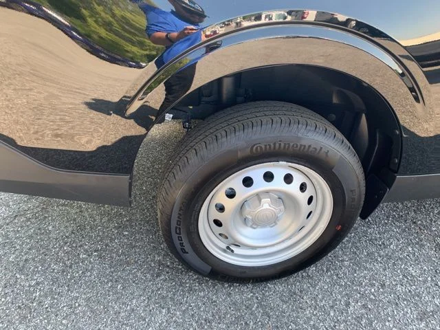 New 2026 Gray Ford XL image 37