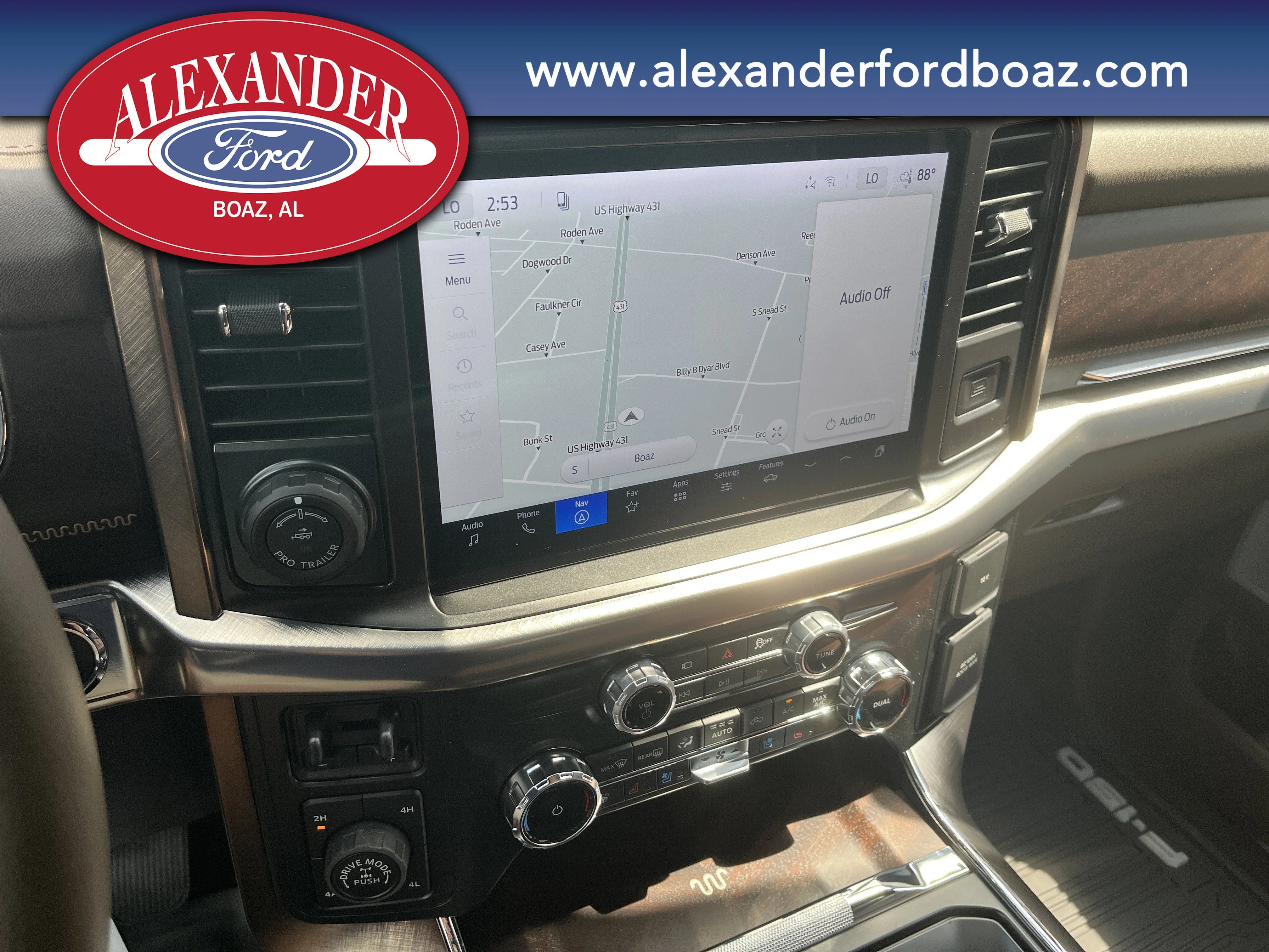 New 2026 Star White Metallic Tri-Coat Ford King Ranch® image 32