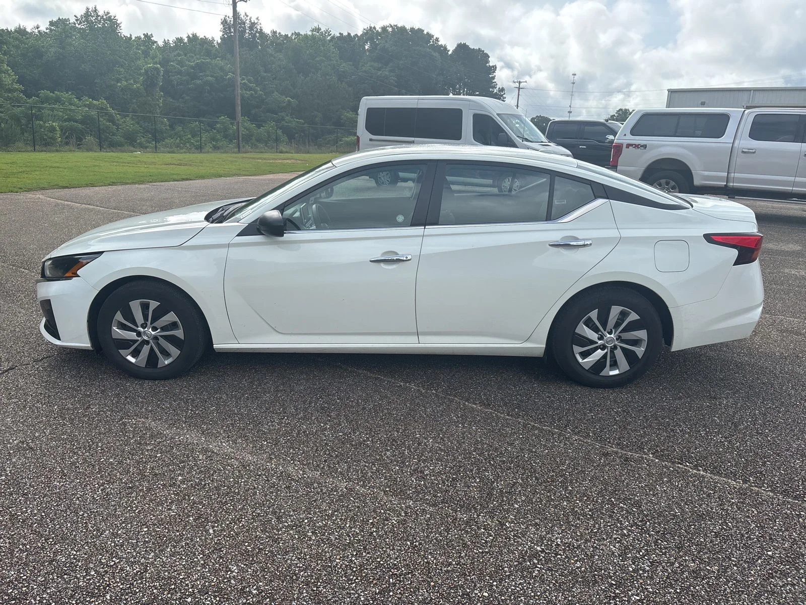2025 Nissan Altima 2.5 S's photo