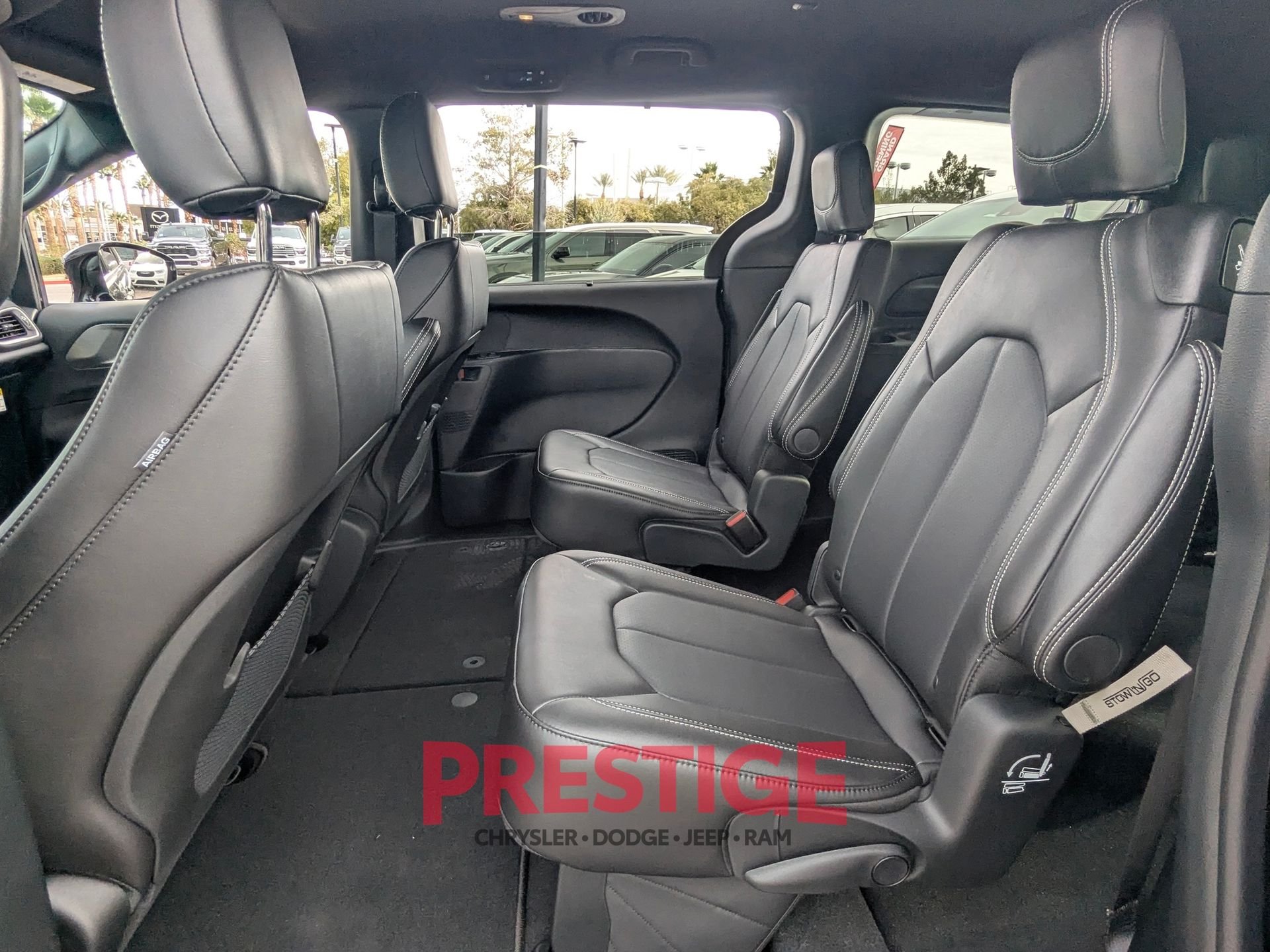 2026 Chrysler Voyager LX - Photo 27