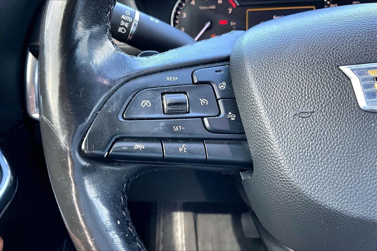 Used 2019 Autumn Metallic Cadillac FWD Premium Luxury image 24