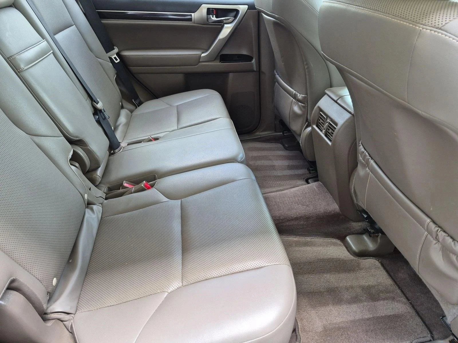 Used 2018 Silver Lining Metallic Lexus GX 460 image 22