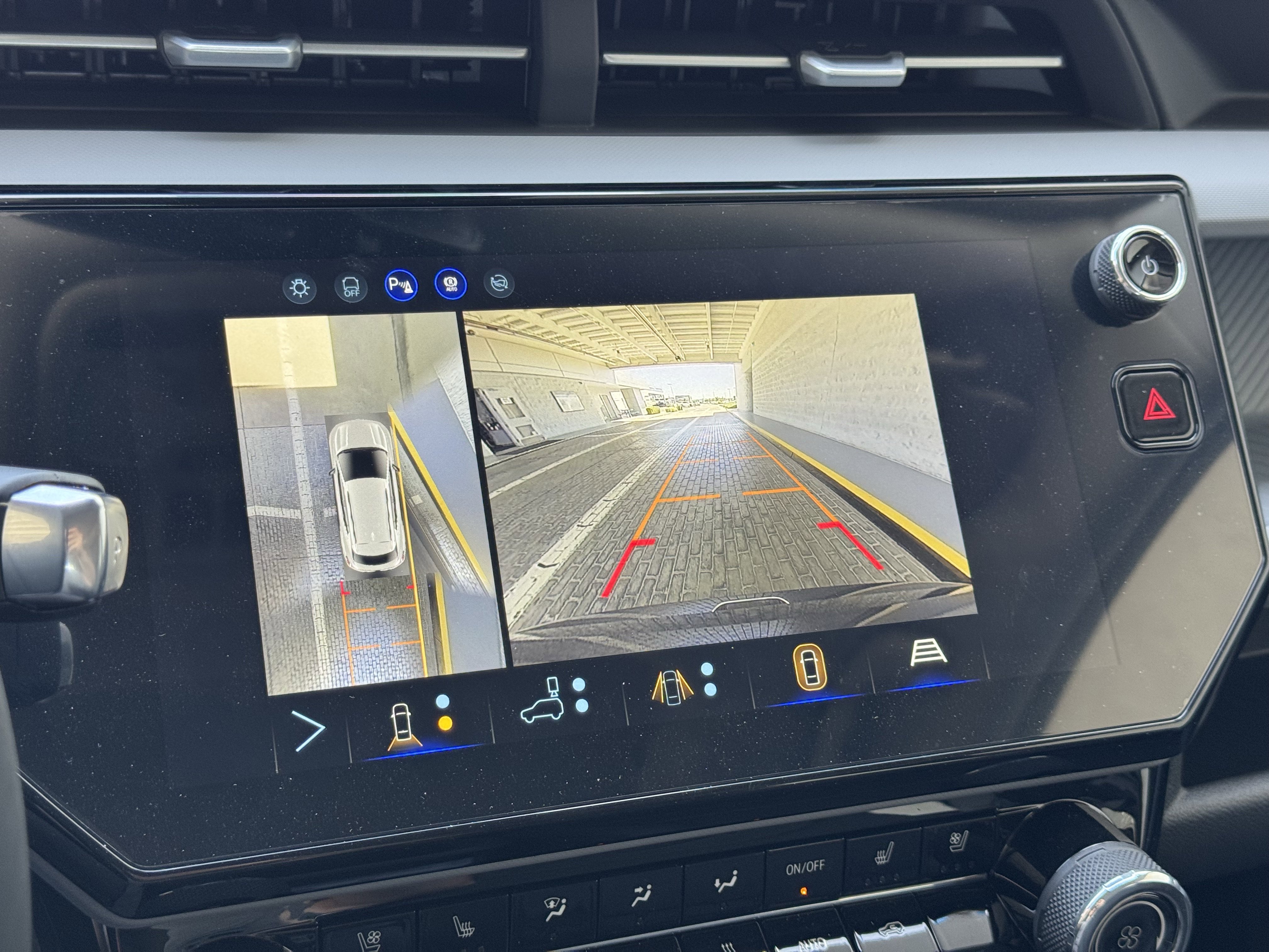 2027 Chevrolet Bolt RS - Photo 22