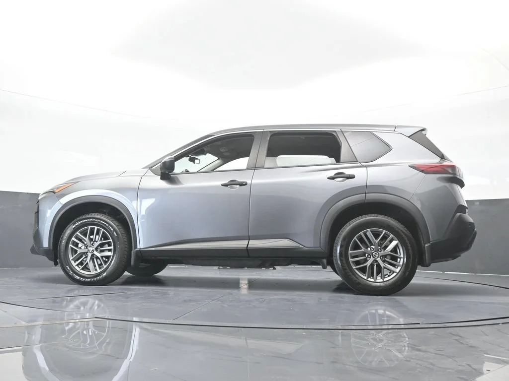 Used 2021 Gray Nissan S image 50