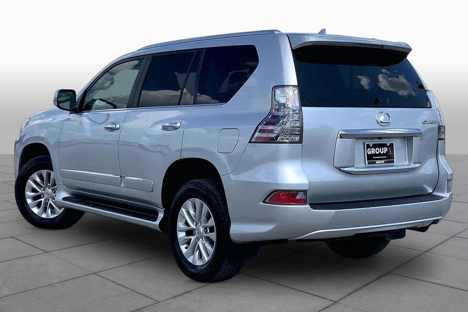 Used 2015 Silver Lining Metallic Lexus  image 12
