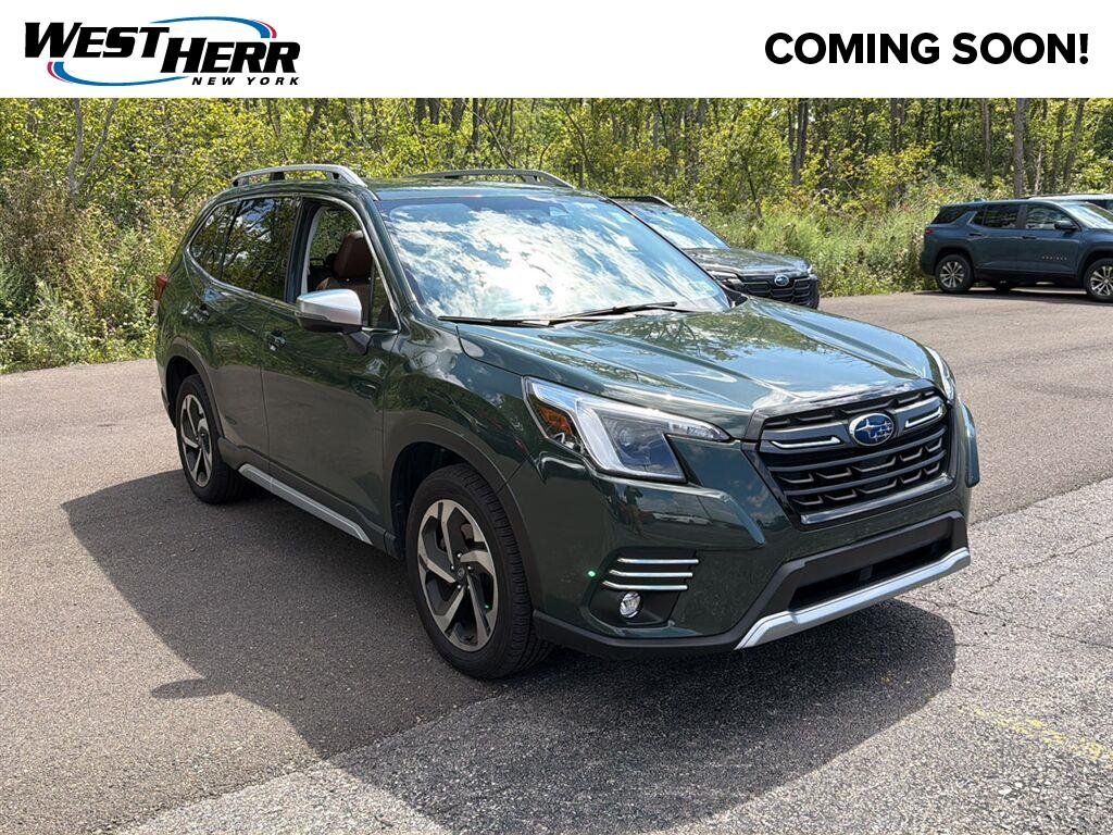 Used 2023 Cascade Green Silica Subaru Touring image 1