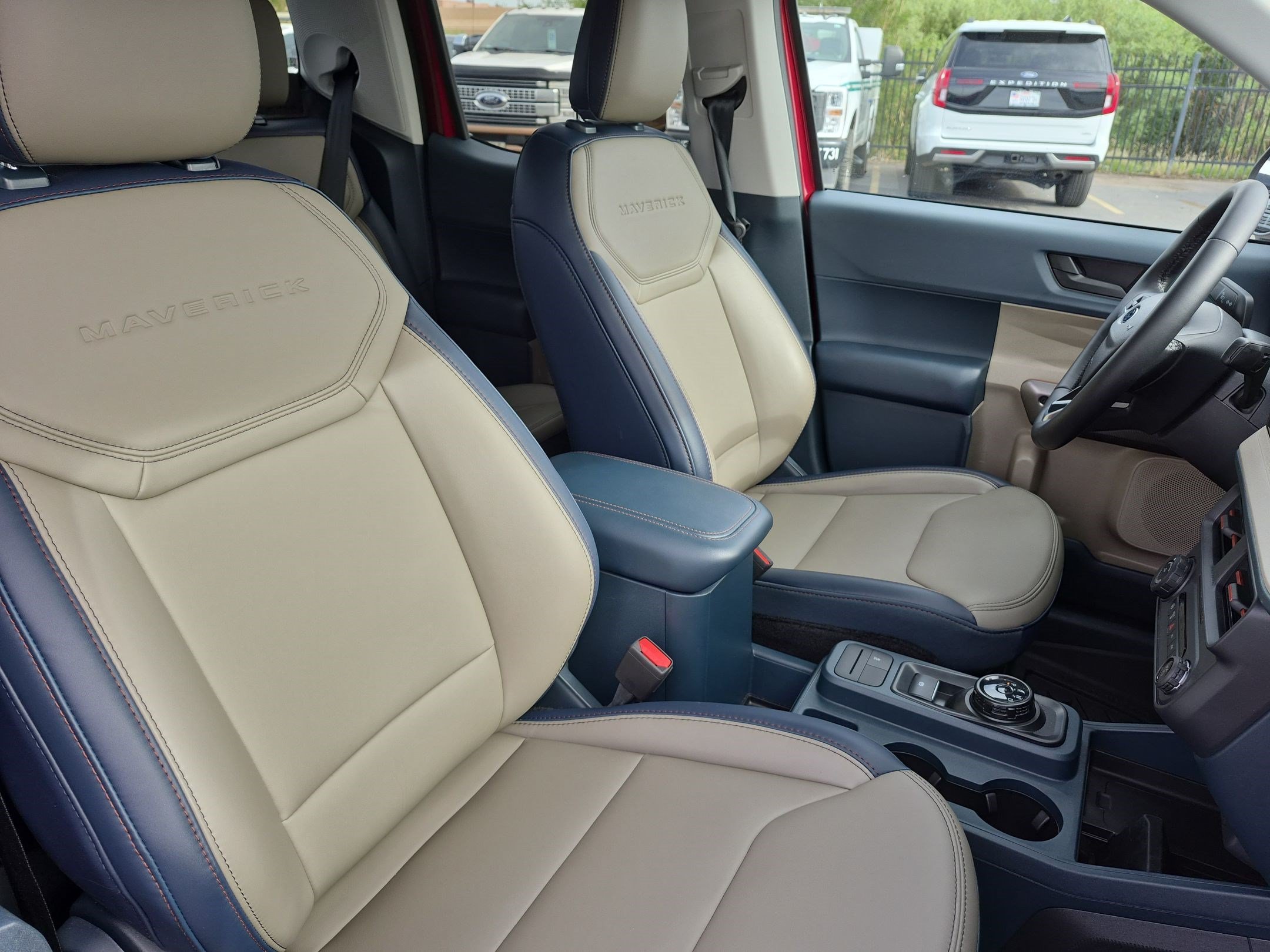 Used 2026 Blue Ford LARIAT image 30