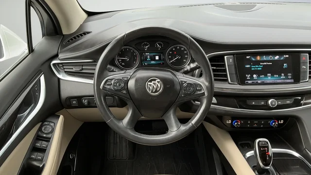 Used 2018 White Buick Essence image 10