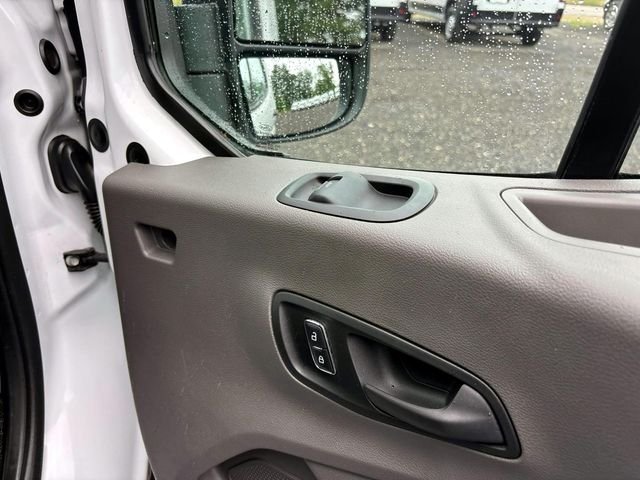 Used 2025 White Ford  image 18