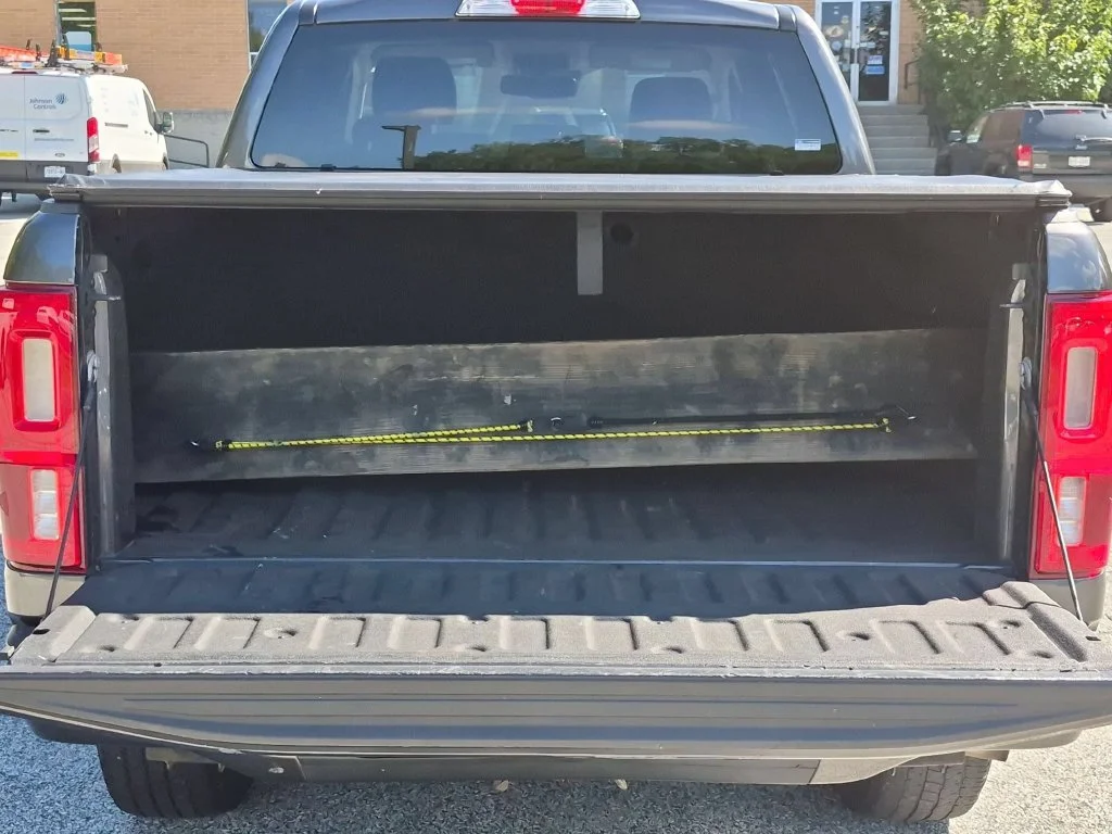 Used 2019 Gray Ford XLT image 6
