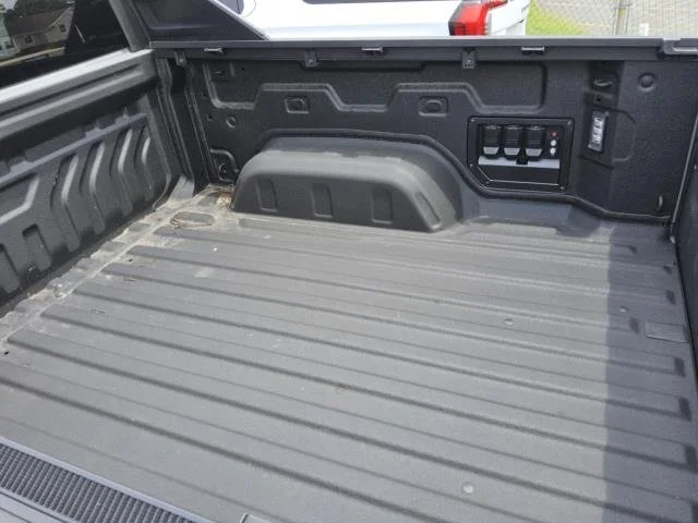 Used 2025 Slate Gray Metallic Chevrolet LT - Extended Range image 2