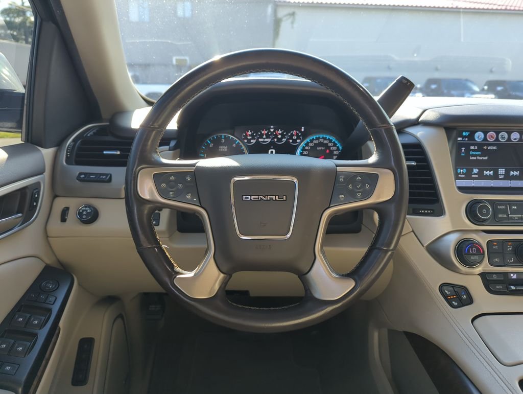 Used 2019 White GMC Denali image 16