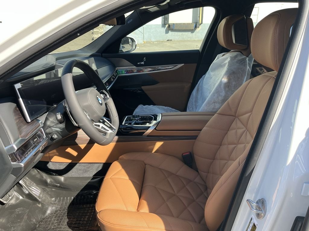 New 2026 White Metallic BMW 740i xDrive image 11
