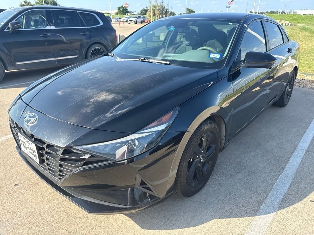Used 2021 Black Hyundai SEL image 5
