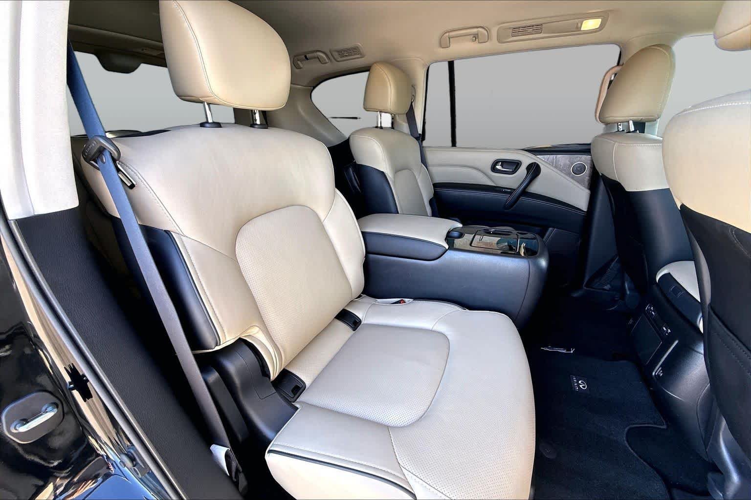 Used 2024 Mineral Black INFINITI PREMIUM SELECT image 20