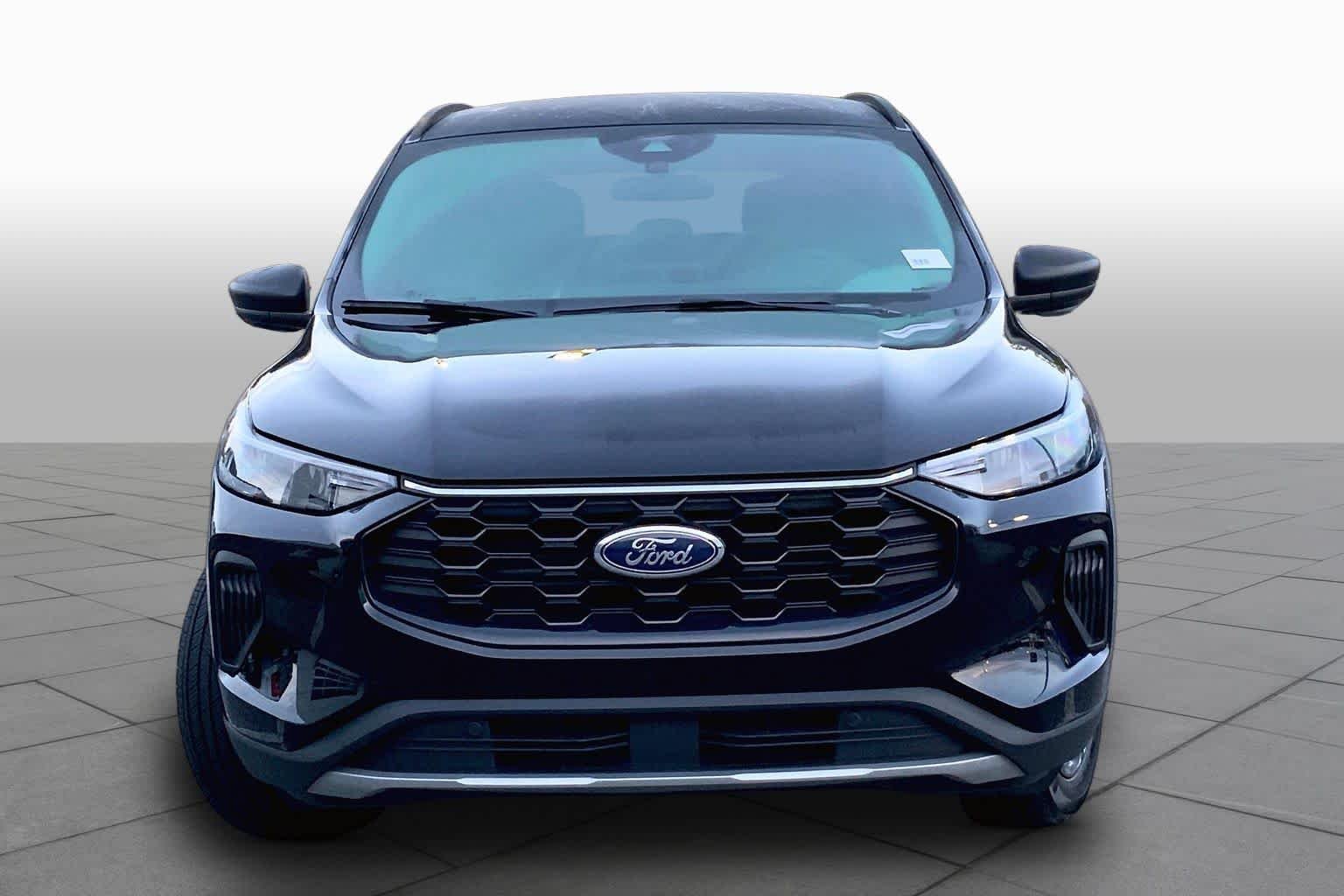Used 2025 Agate Black Ford ST-Line image 4