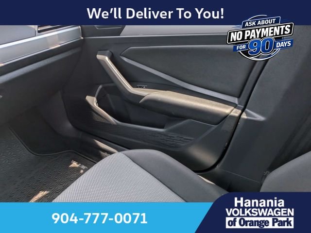 Used 2021 White Volkswagen  image 18