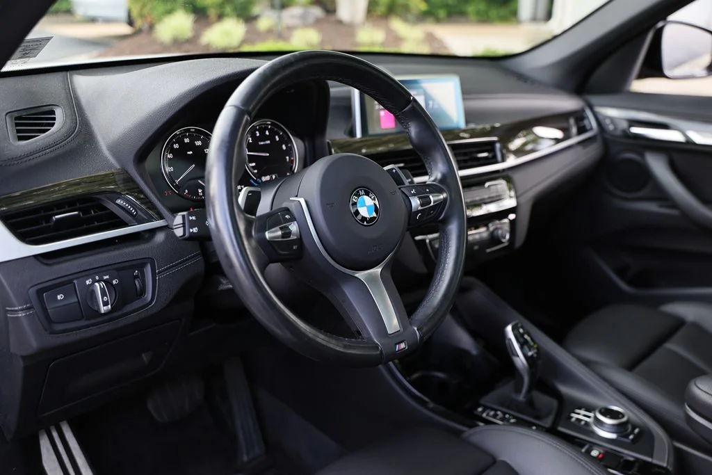 Used 2021 Alpine White BMW xDrive28i image 17