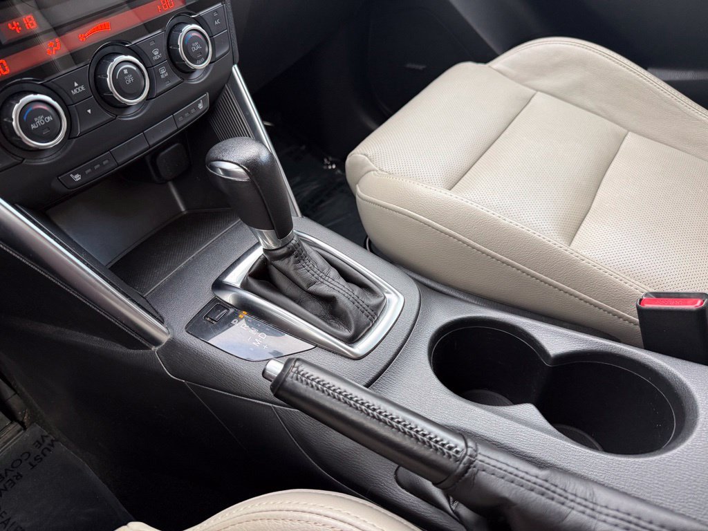 Used 2015 Black Mazda Grand Touring image 18