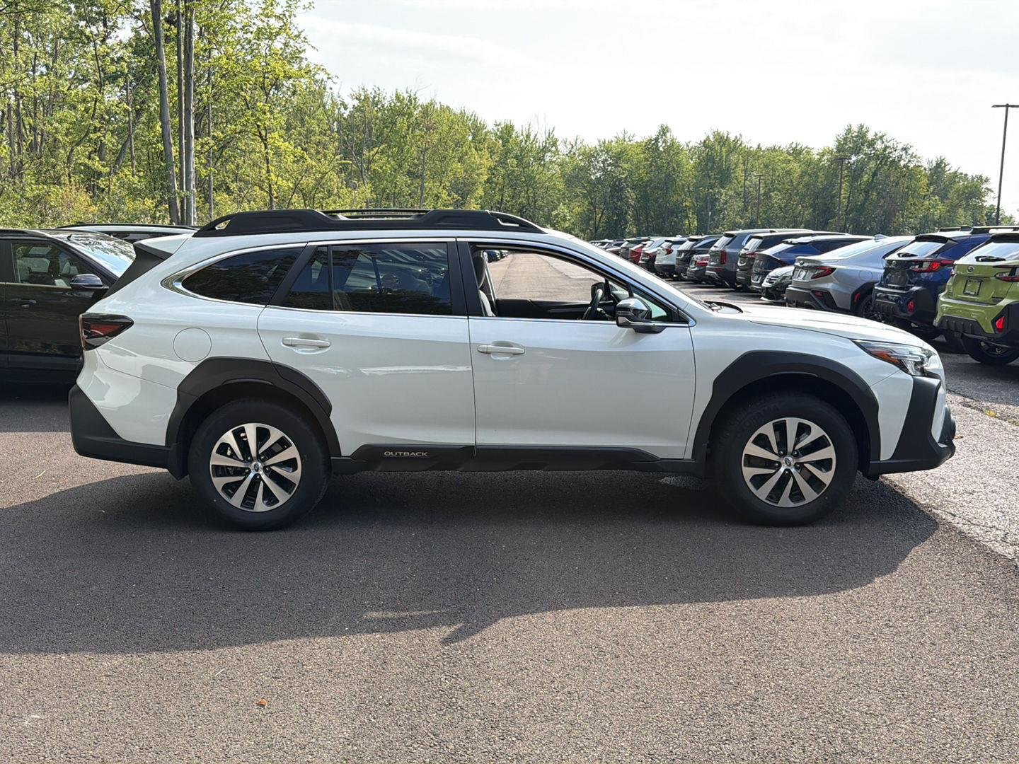 New 2025 Crystal White Pearl Subaru Premium image 7