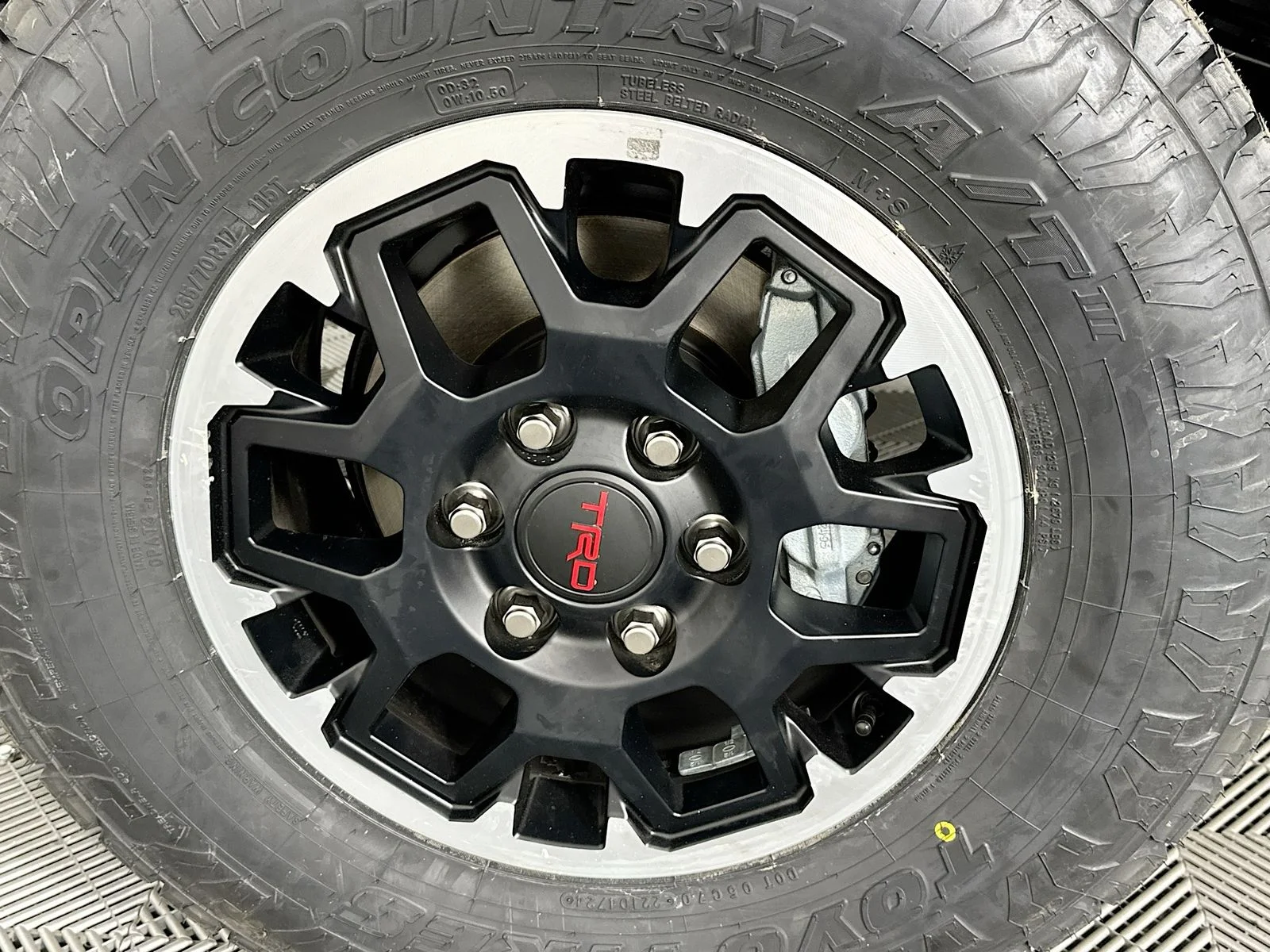New 2025 Celestial Silver Metallic Toyota  SR5 image 29
