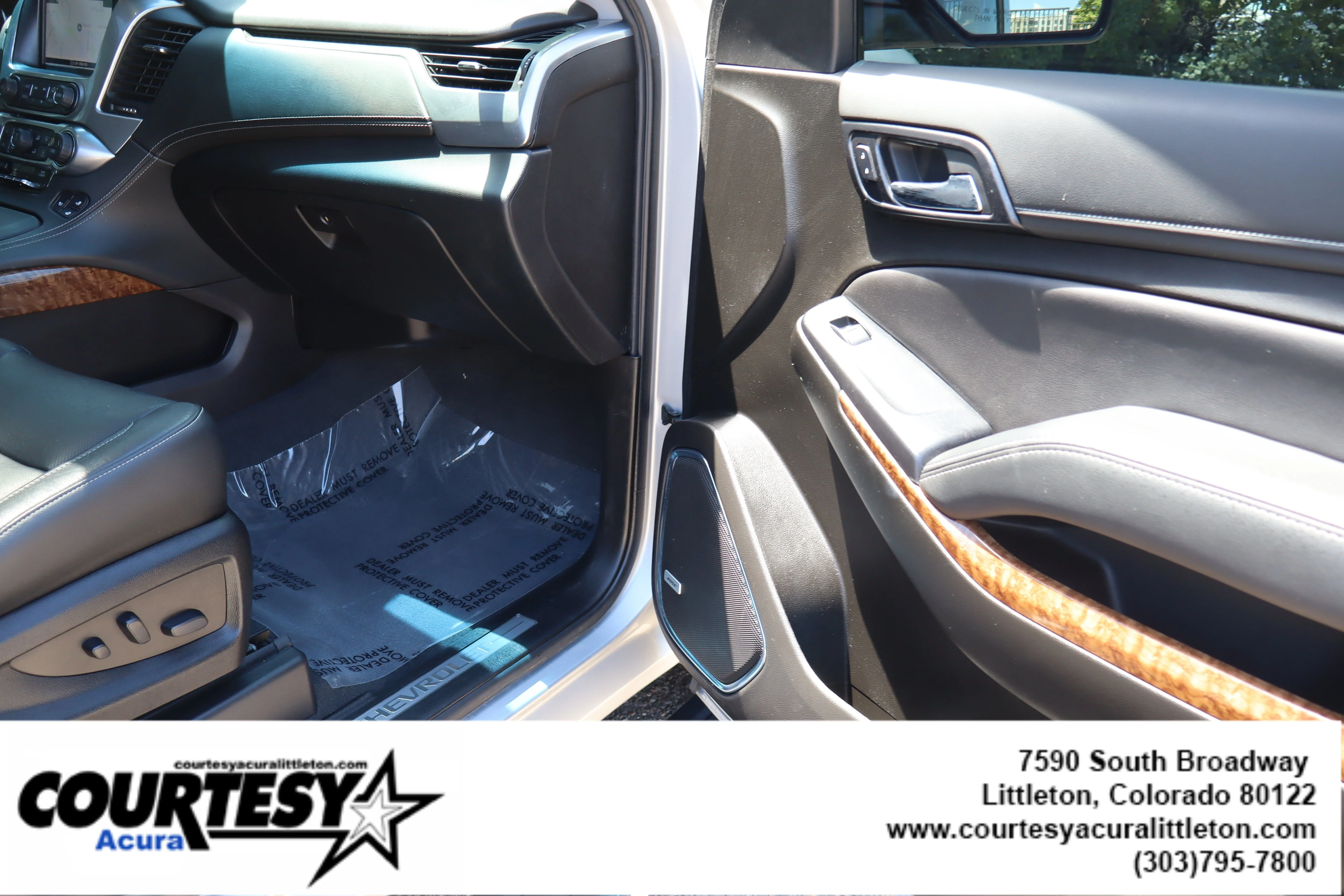 Used 2019 Silver Ice Metallic Chevrolet Premier image 34
