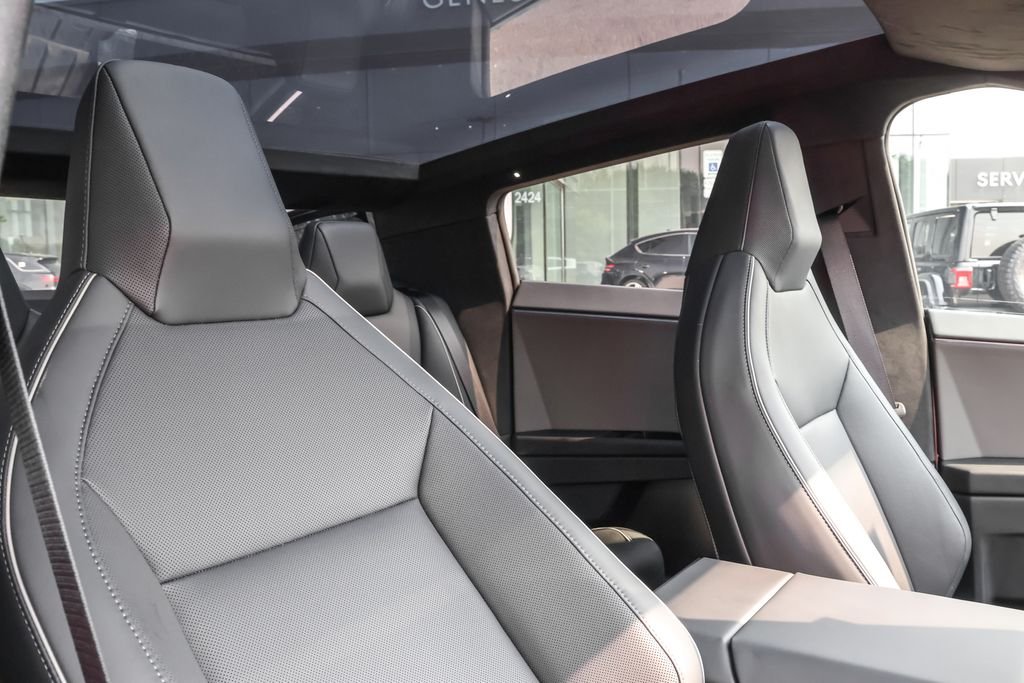 Used 2024 Silver Tesla Base image 33