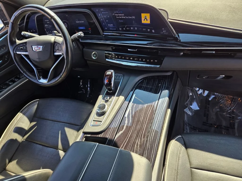 Used 2023 BLACK RAVEN Cadillac 4WD Sport image 19