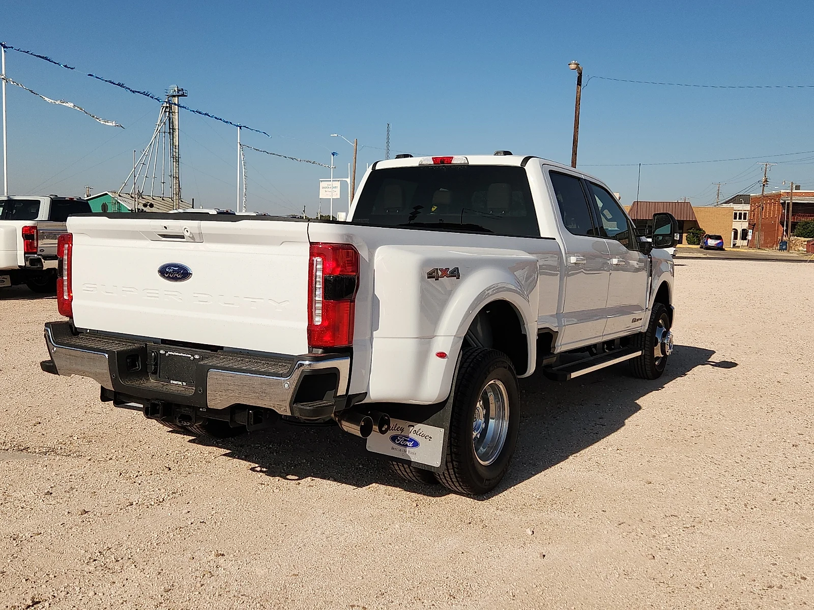 New 2026 Oxford White Ford Lariat image 7