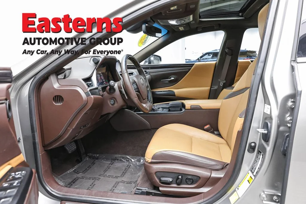 Used 2021 Silver Lexus 350 image 14