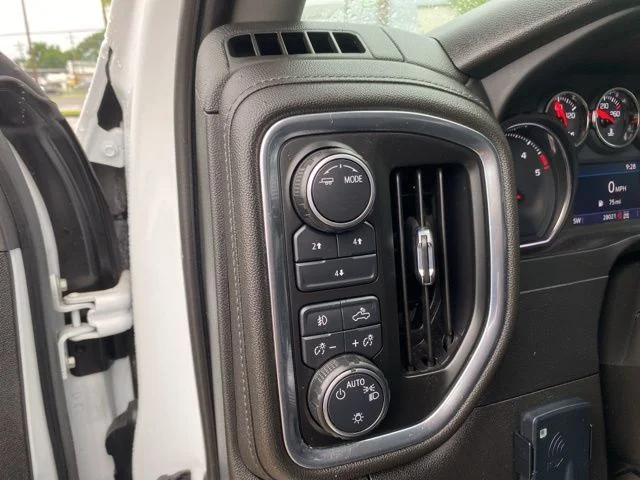 Used 2023 White Chevrolet LT image 17