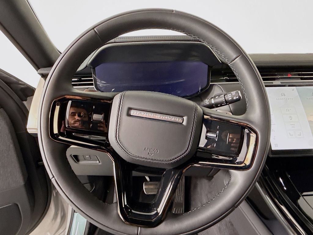 New 2026 Borasco Grey Land Rover Dynamic SE image 12